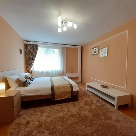 Apartament Central Piatra Neamt Exterior photo